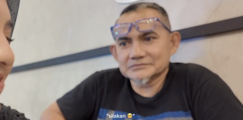 Image from: First Time Bagitahu, Reaksi Abah Bila Anak Dah Ada 'Kawan' Curi Perhatian