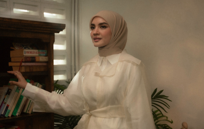 Image from: Fazura Kembali Dengan "Kisah Terbaik", Sebuah Naskhah Kekuatan, Penerimaan & Harapan