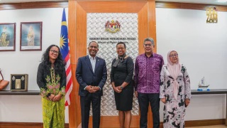Image from: Miss World Malaysia Taanusiya Chetty Curi Tumpuan Berucap Dalam Empat Bahasa