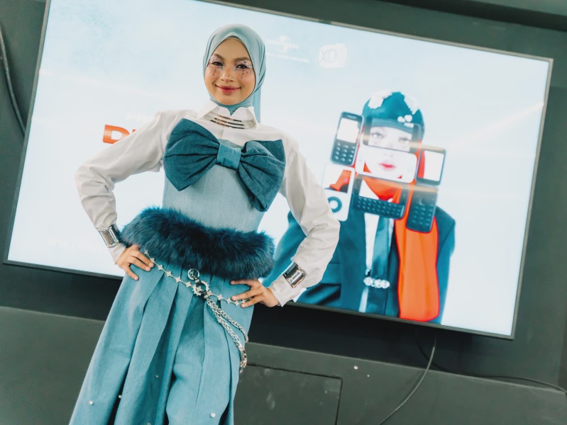 Image from: Syasya Rizal Buka Babak Baharu Menerusi Single Internasional, “Different”