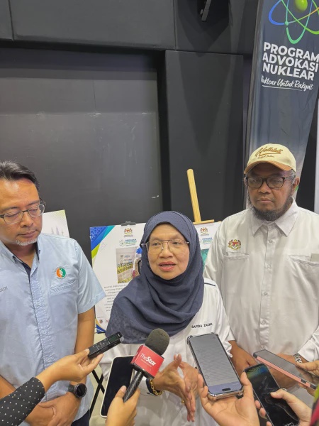 Image from: Agensi Nuklear Malaysia Laksana Program N.U.R@Wanita Memperkasa Wanita Dalam Advokasi Nuklear