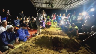 Image from: Polis Mohon Bantuan Kenal Pasti Mayat Wanita Ditemukan Dalam Sungai Perak