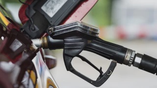 Image from: Harga Petrol & Diesel Tanpa Subsidi Naik 35 Sen