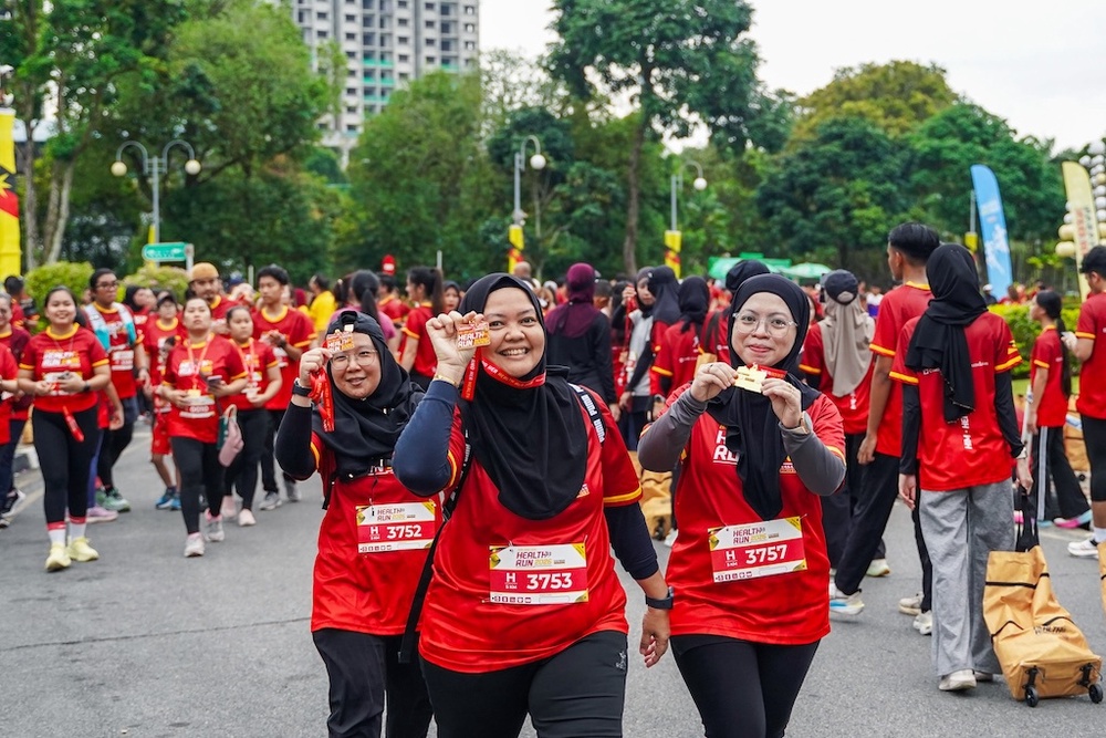 Image from: MR D.I.Y. Anjur Larian di Kuching demi Kesihatan Lebih Baik
