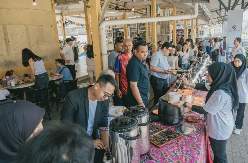 Image from: Kluang RailCoffee Sambut Ulang Tahun Ke-88 Dengan Sarapan Komuniti Dan Sumbangan RM88,000 Kepada Persatuan Kanser Kebangsaan Malaysia