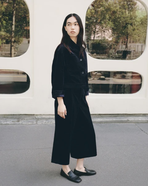 Image from: UNIQLO Lancar Koleksi Perancis FW26, Ini Senarai Harga & Rekaan Unik