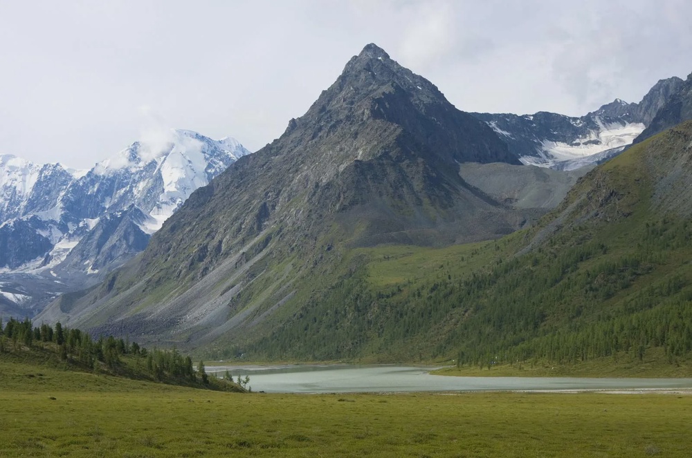 Image from: Tak Ramai Tahu, Ini Senarai Banjaran Gunung Terpanjang di Asia