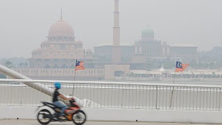Image from: Dua ADUN Bersatu Sokong Menteri Besar Pahang - Ahmad Faizal