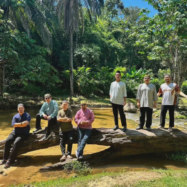 Image from: "Saya Tak Boleh Keluar Dari Trolak Bang" Jawapan Nazz Husain Buat Ramai Tersentuh