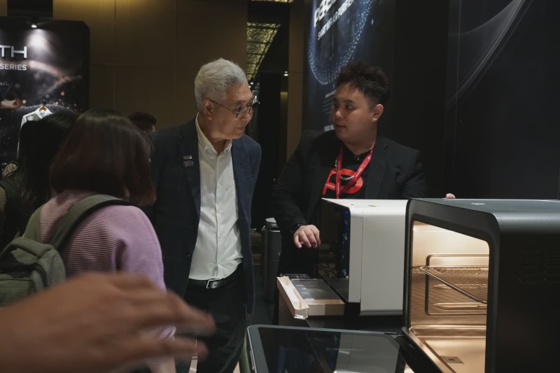 Image from: PerySmith Perkenal Vakum Tiub Ultra-Langsing Pertama Malaysia