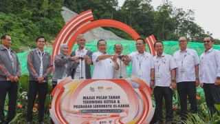 Image from: Tun M Selar Netanyahu Tolak Penubuhan Negara Palestin