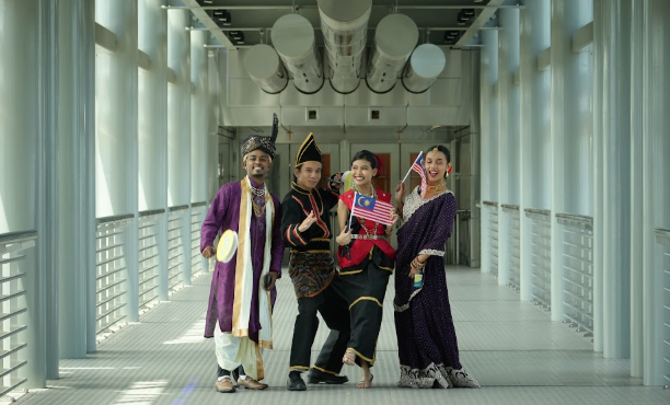 Image from: Menara Berkembar PETRONAS Rai 27 Tahun Ikon Kebanggaan Negara
