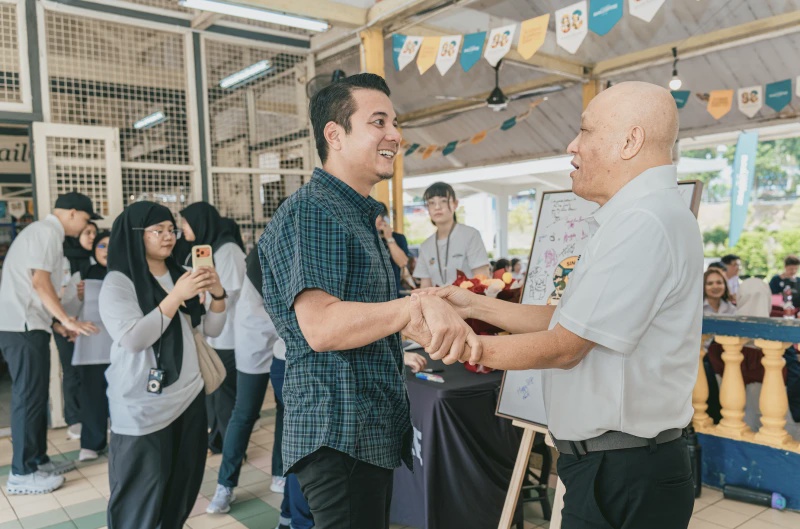 Image from: Kluang RailCoffee Sambut Ulang Tahun Ke-88 Dengan Sarapan Komuniti Dan Sumbangan RM88,000 Kepada Persatuan Kanser Kebangsaan Malaysia