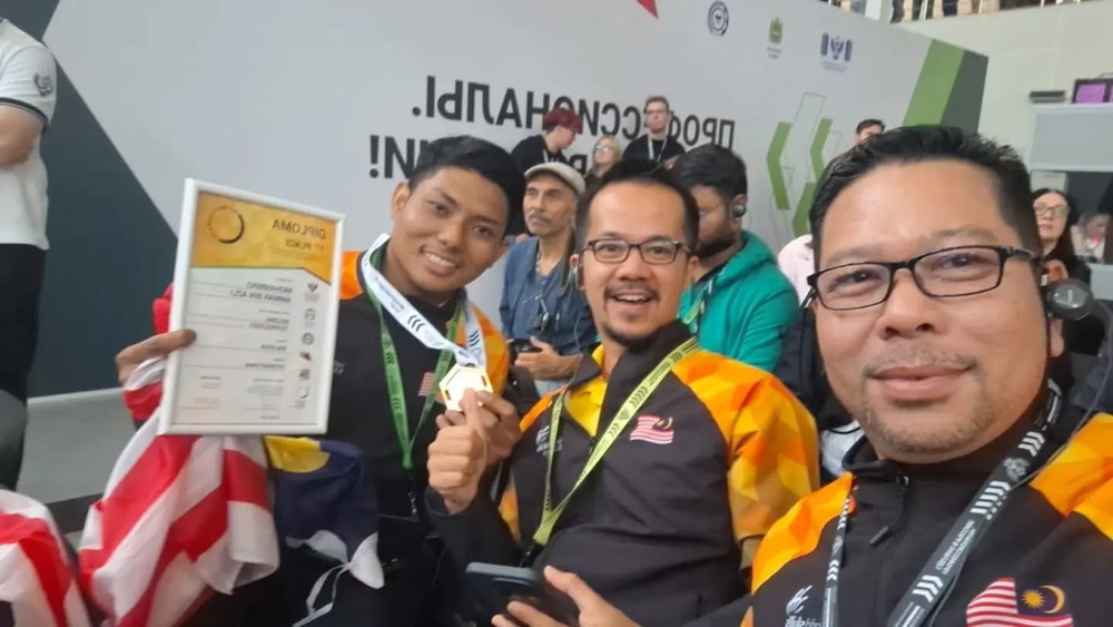Image from: Harumkan Nama Malaysia, Muhammad Ammar Dinobat Juara Welding Di Rusia