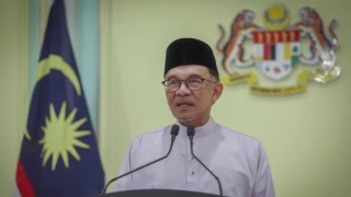 Image from: PM Anwar Dijangka Keluar Hospital Hari Ini - Wan Azizah
