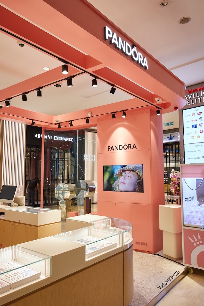 Image from: PANDORA Malaysia Buka Semula Butik Di Pavillion KL dan Suria KLCC Dengan Konsep Baharu