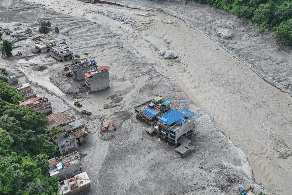 Image from: Nepal Larang Penduduk Kembali Ke Kawasan Banjir, 33,000 Dijangka Dipindahkan