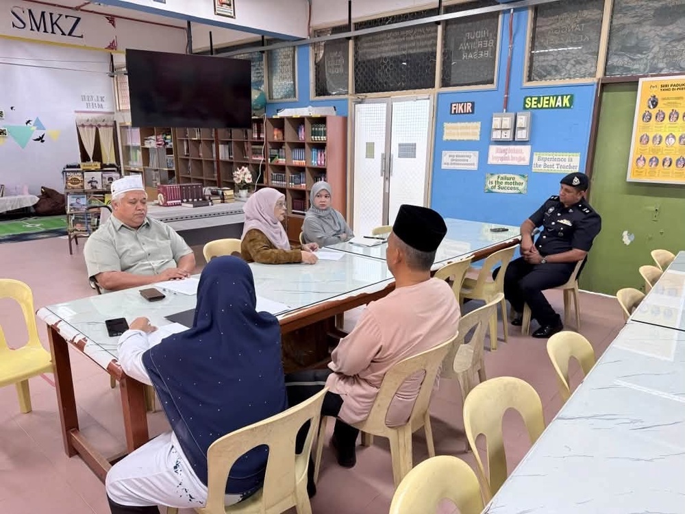 Image from: Fadhlina Dukacita Kematian Pelajar Tingkatan Dua, KPM Beri Kerjasama Penuh Kepada Polis