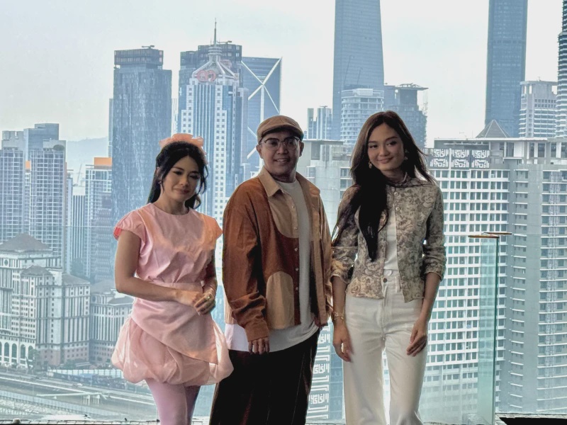 Image from: Ezad Lazim Lancar ‘Rasa Cinta’ Di Bawah Label Sendiri, Turut Perkenal Dua Artis Baharu