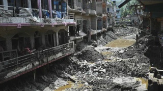 Image from: 4 Gunung Berapi Indonesia Hambur Abu, Lapangan Terbang Wunopito Kekal Ditutup