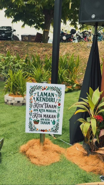 Image from: Tak Perlu Mesin Masa, Kampung Nelayan Meranti Bawa Pengunjung Kembali Ke Zaman Dulu-Dulu