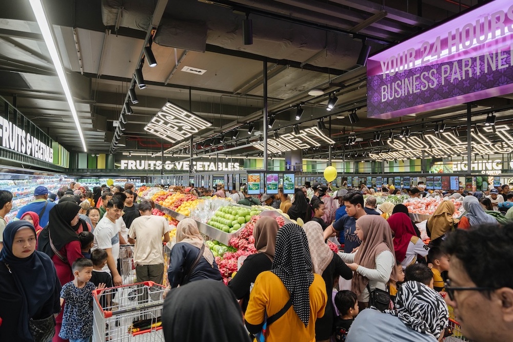Image from: ST Rosyam Mart Tampoi Terima Lebih 15,000 Pengunjung Dalam 24 Jam, 10,000 Ahli Baharu Daftar
