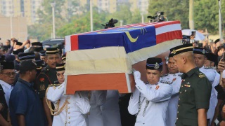 Image from: Tunku Ismail Terima Menghadap Ketua Pesuruhjaya SPRM, Bincang Usaha Perkukuh Integriti