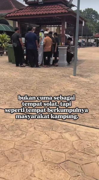 Image from: “Rasa Begitu Tenang” Lelaki Indonesia Kongsi Pengalaman Solat Jumaat Di Masjid Kampung Malaysia