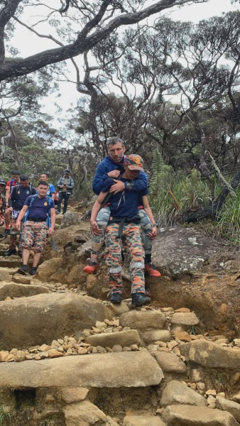 Image from: Pendaki Croatia Kesal Ambil Risiko Di Gunung Kinabalu, Terharu Pengorbanan 40 Penyelamat