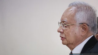 Image from: Najib Masih Berhadapan Pelbagai Kes Walaupun Jalani Tahanan Rumah