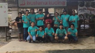 Image from: Rentas Tiga Negeri Naik Ambulans Demi Konvo, Kisah Afiq Genggam Ijazah Undang Sebak