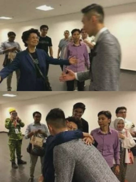 Image from: “Tun Adalah Pahlawan Buat Badminton Malaysia” - Lee Chong Wei