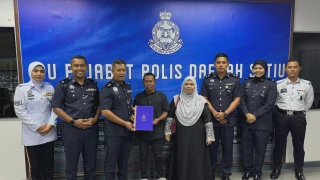 Image from: Dua Warga China Dipenjara Enam Bulan Miliki Rokok Seludup Di KLIA