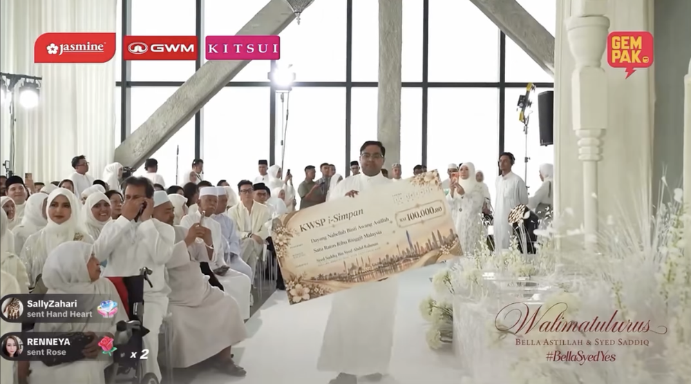 Image from: "Another Level" Bukan Hantaran Biasa, Syed Saddiq & Bella Berbalas Hadiah Istimewa