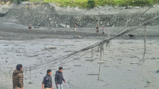 Image from: Cecair Pemadam Api Dari Brazil Jadi Usaha Baharu Indonesia Tangani Kebakaran Hutan