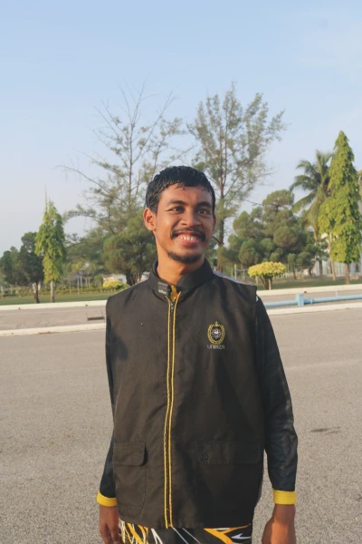 Image from: Dulu Doktor Maklum Mungkin Tak Boleh Berjalan, Kini Pemuda Cerebral Palsy Syukur- “Alhamdulillah, Hasil Ibu Saya Boleh Berjalan”