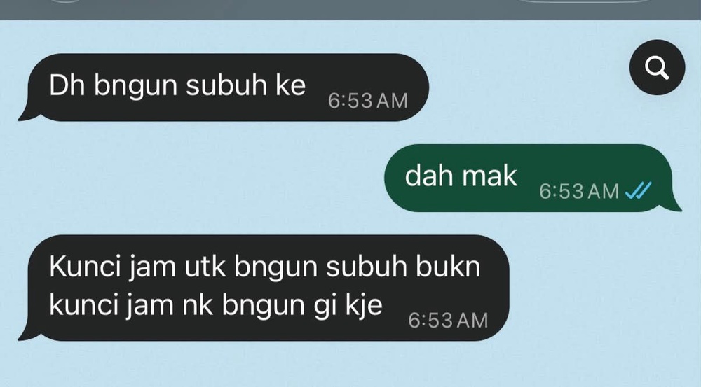 Image from: Cara Mak Kejut Anak Bangun Solat Ada Ada Sahaja, Warganet Kongsi Pengalaman Masing Masing