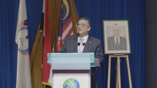 Image from: Mangsa Kes Penceramah Bebas Diminta Tampil Buat Laporan - Fadhlina
