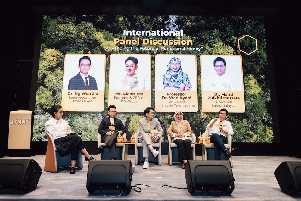 Image from: JYY Group Himpunkan Pakar Perkasa Madu Kelulut Malaysia Ke Persada Antarabangsa
