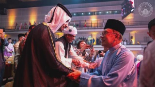 Image from: Sanggup Derma Buah Pinggang Kepada Sahabat, Lelaki Ini ‘Hidup Semula’ Dan Kini Raih Emas