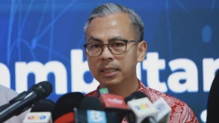 Image from: MCMC Siasat Kegagalan Media Sosial Sekat Siaran Langsung Serangan Guru – Fahmi
