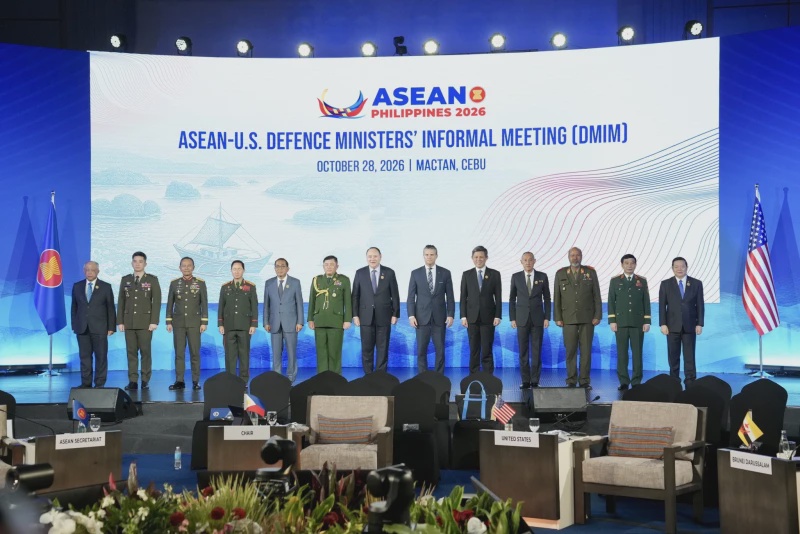 Image from: Setiausaha Perang AS Nantikan Kunjungan Khaled Nordin Ke Pentagon Tahun Depan