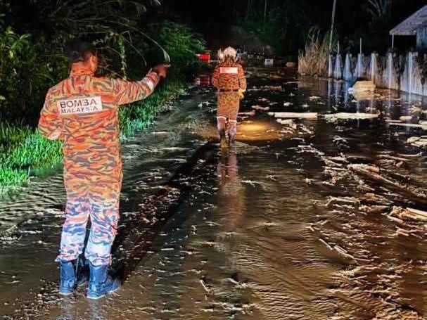 Image from: Banjir Lumpur Dan Tanah Runtuh Jejas Laluan Di Ranau