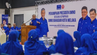 Image from: JIM Tahan 71 Individu Dalam 17 Operasi Berkaitan Pemalsuan Dokumen Pekerja Asing
