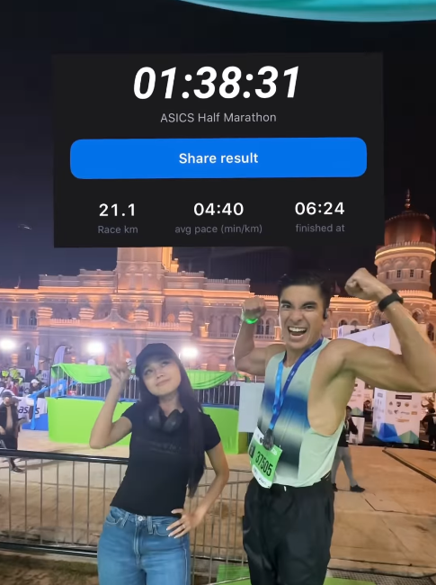 Image from: Bella Astillah, Syed Saddiq Luang Masa Saksikan F1 Sepang Sebelum Bergelar Suami Isteri