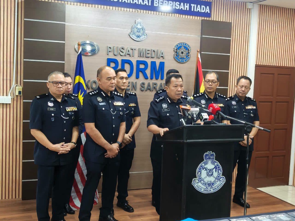 Image from: Kemurungan Dipercayai Punca Pelajar Serang Guru - Pemangku Pesuruhjaya Polis Sarawak