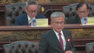 Image from: Kes 1MDB: Permohonan Najib Tangguh Hukuman Penjara 15 Tahun, Denda RM11.4 Bilion Ditolak