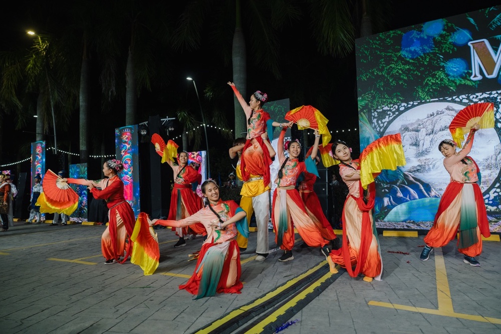 Image from: 1,500 Penari Serlah Kepelbagaian Budaya Malaysia Dalam Colours Of Parade 2026