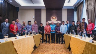 Image from: Warta Pemecatan Tiga Pemegang Jawatan Adat Negeri Sembilan Didakwa Tidak Sah