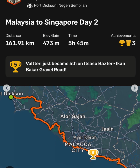 Image from: Bukan Naik Pesawat, Bottas Kayuh Basikal 161.91km Dari Port Dickson Hingga Muar